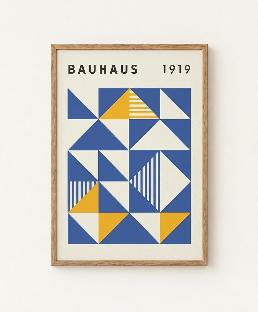 Bauhaus 1923 | Triangle Grid